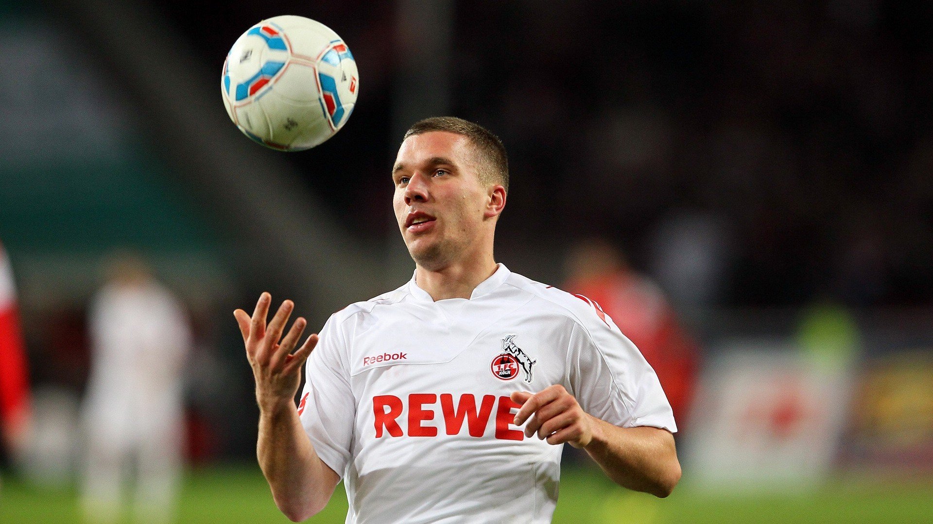 一场比赛，两种精彩：单打与双打的完美融合，单打和双打有什么区别